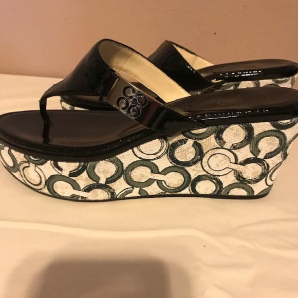 Coach Sandals size 9 - Picture 4 of 6